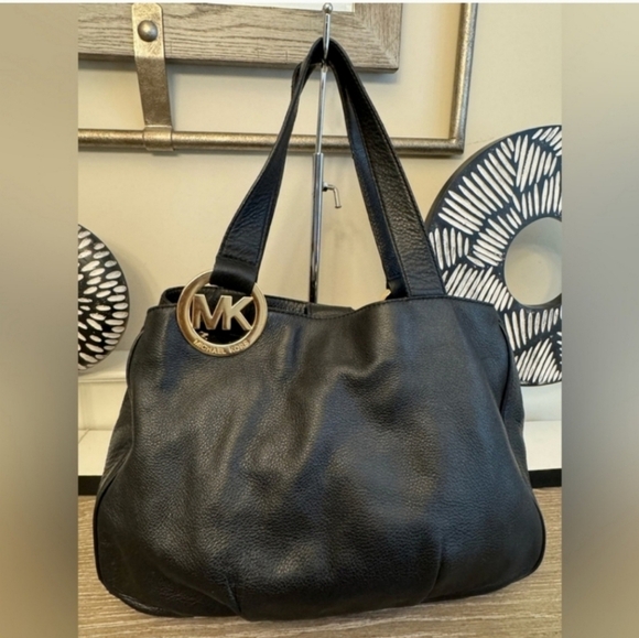 🍁🍂Michael kors shoulder bag - Picture 2 of 13